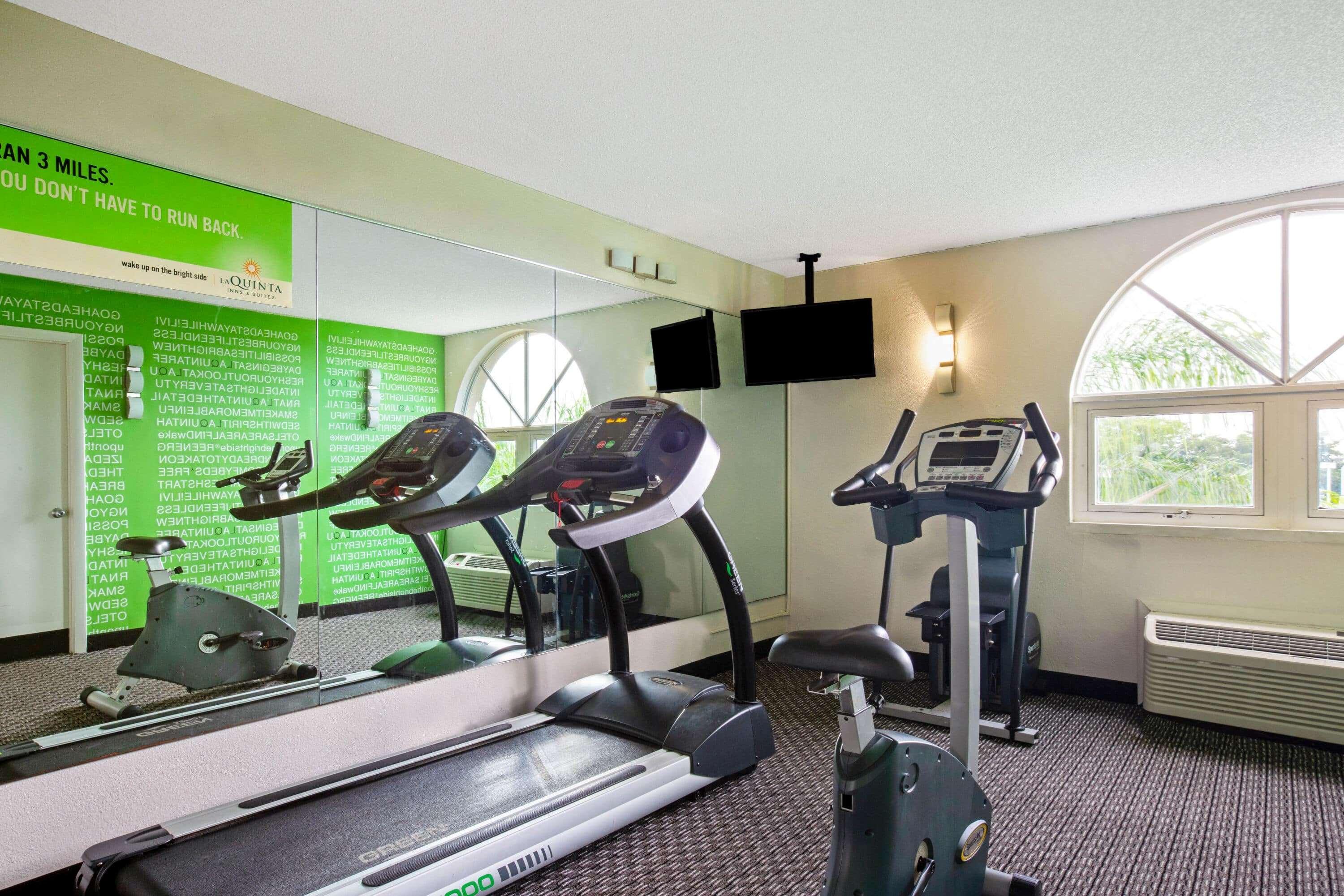 La Quinta By Wyndham Miami Lakes Exterior photo