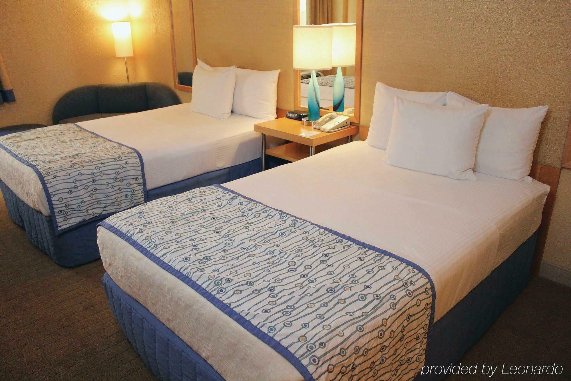 La Quinta By Wyndham Miami Lakes Exterior photo